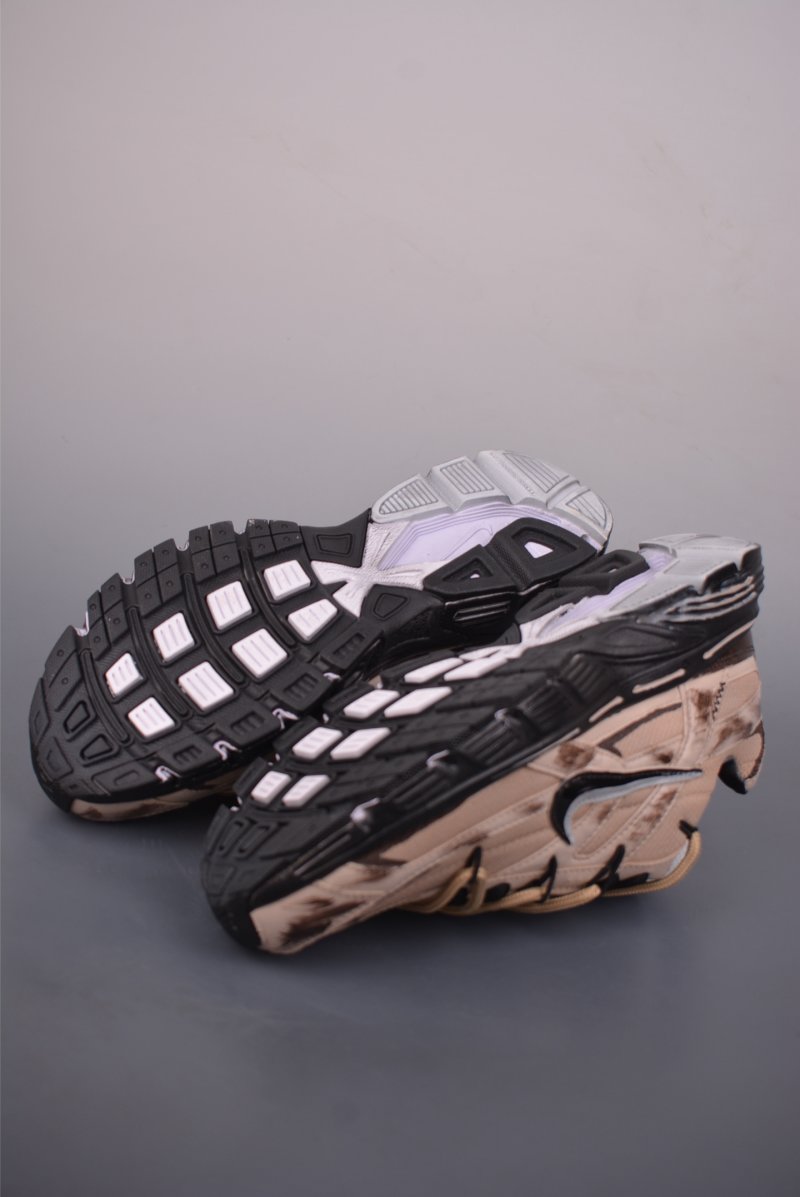 Nike Initiator RNR view
