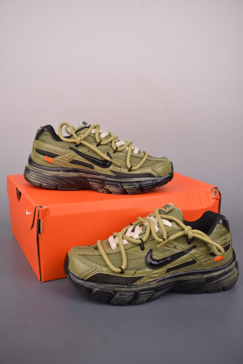 Nike Initiator RNR view