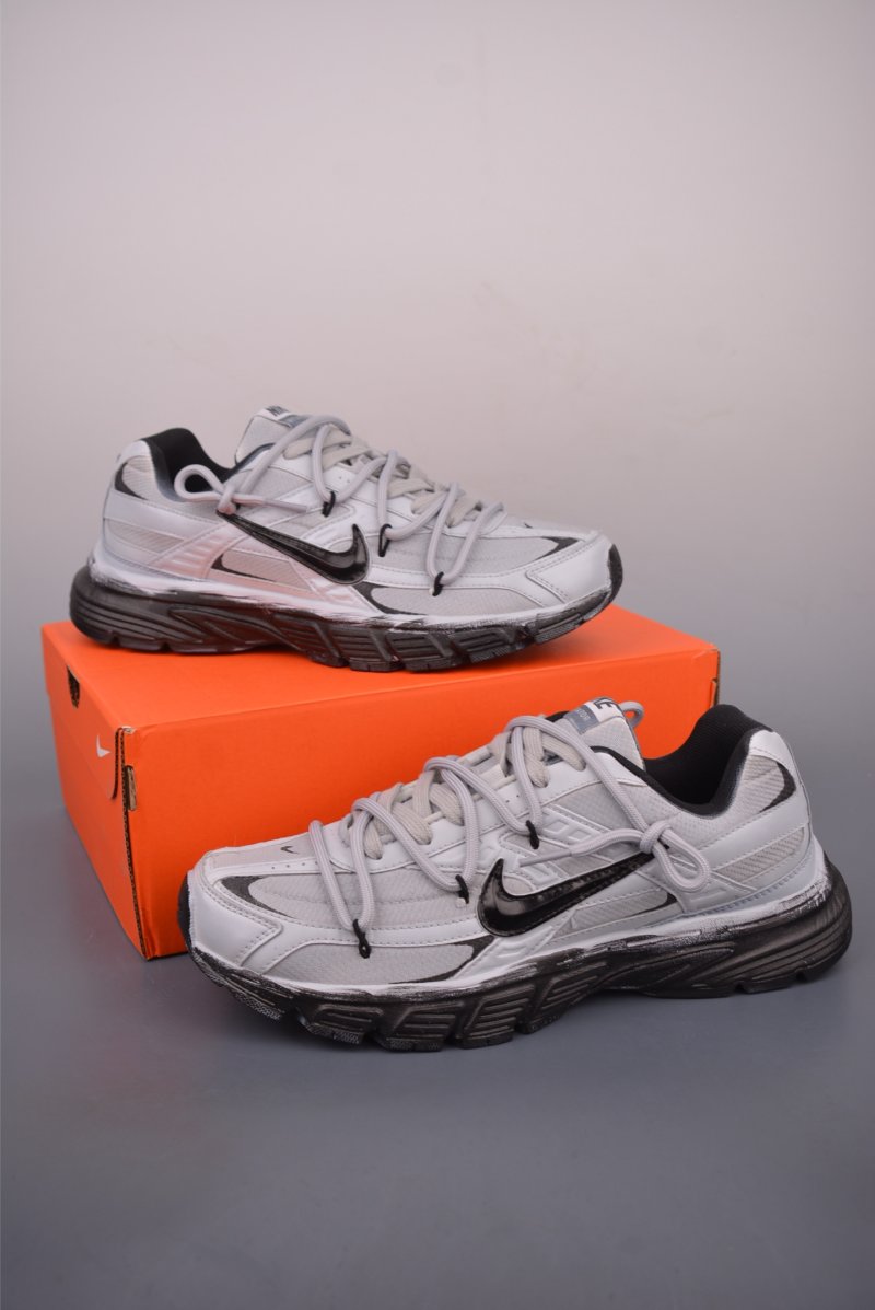 Nike Initiator Running view