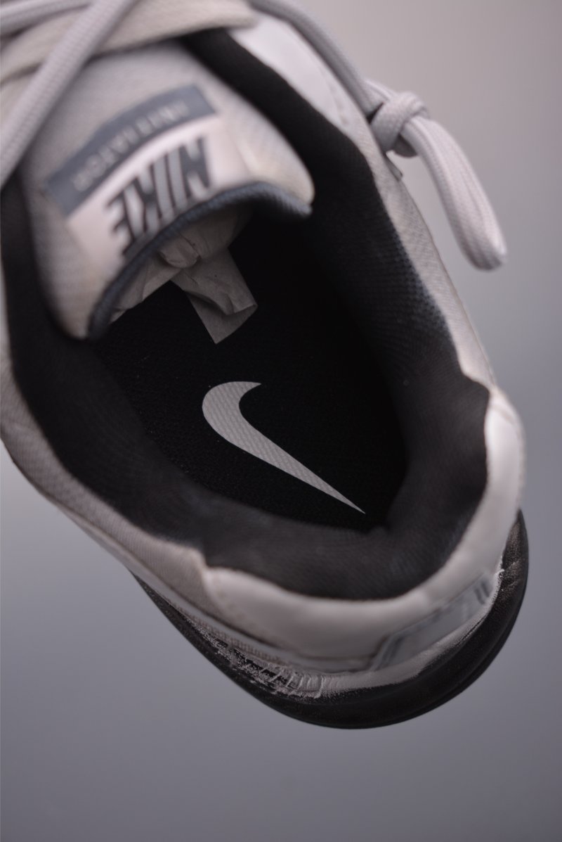 Nike Initiator Running view