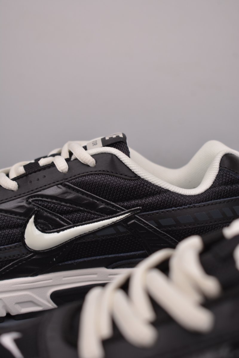 Nike Initiator Running view