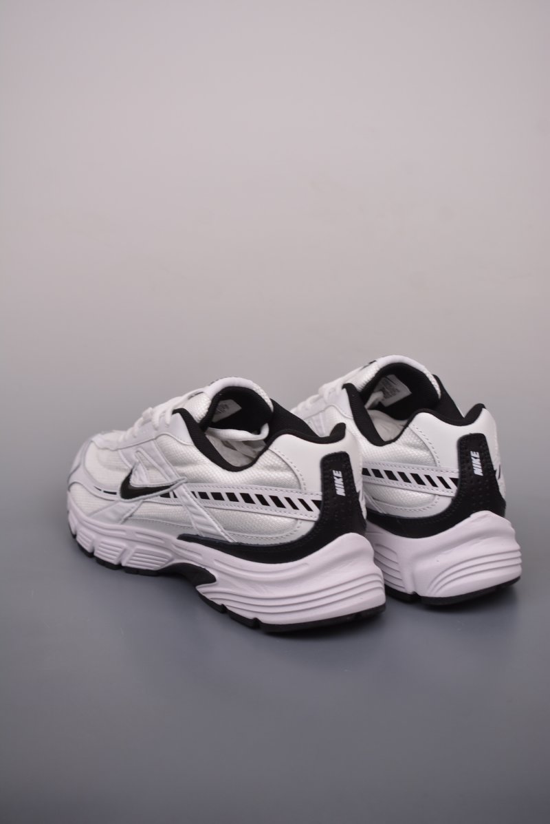 Nike Initiator Running view