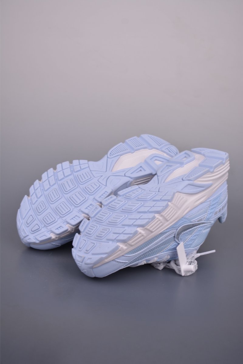 Nike Initiator P-6000 view