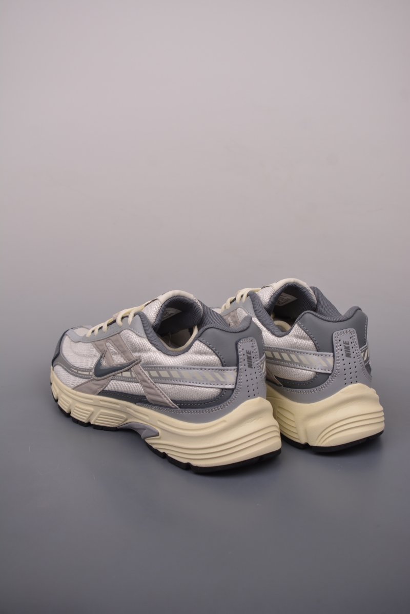 Nike Initiator Running view