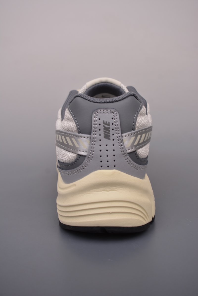 Nike Initiator Running view