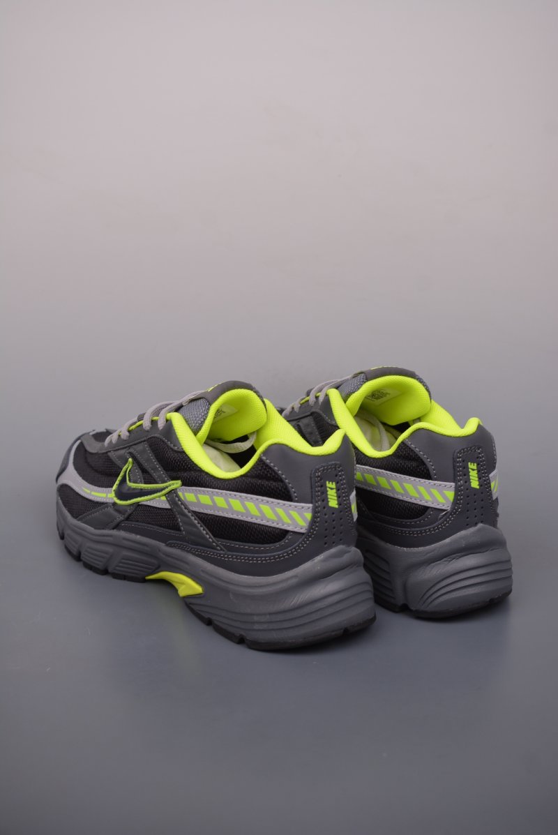 Nike Initiator P-6000 view
