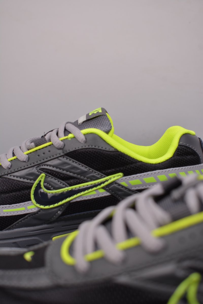 Nike Initiator P-6000 view