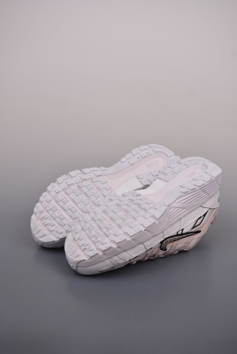 Nike Initiator P-6000 view