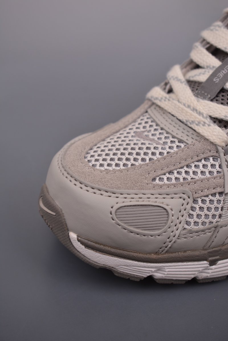 Nike Initiator P-6000 view