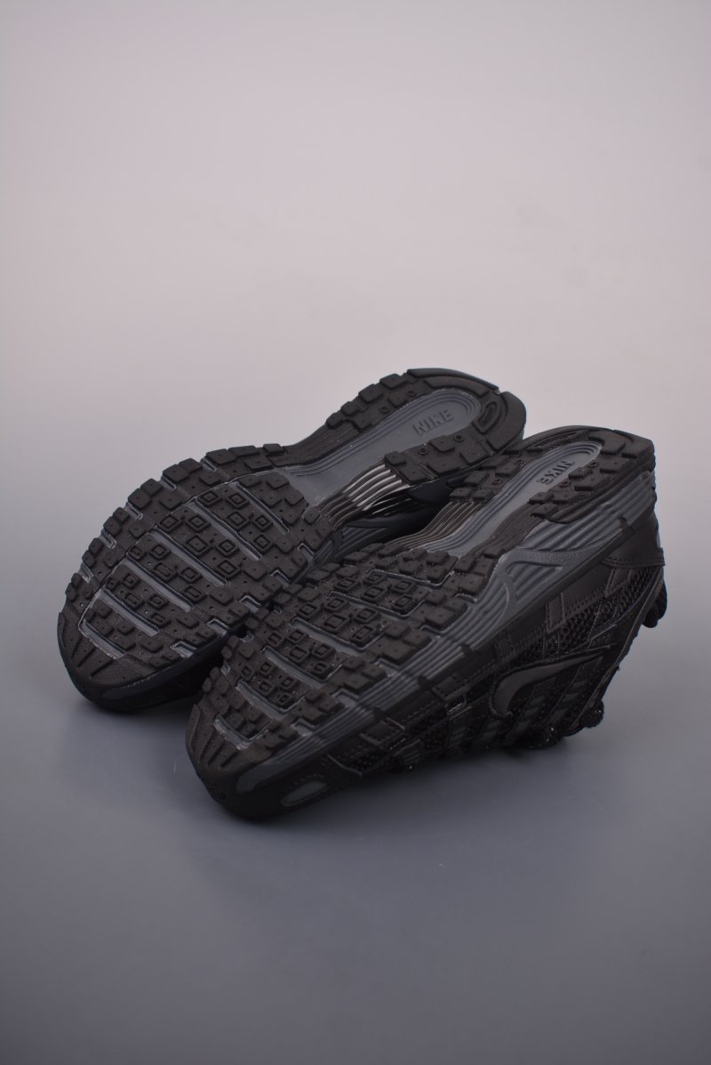 Nike Initiator P-6000 view