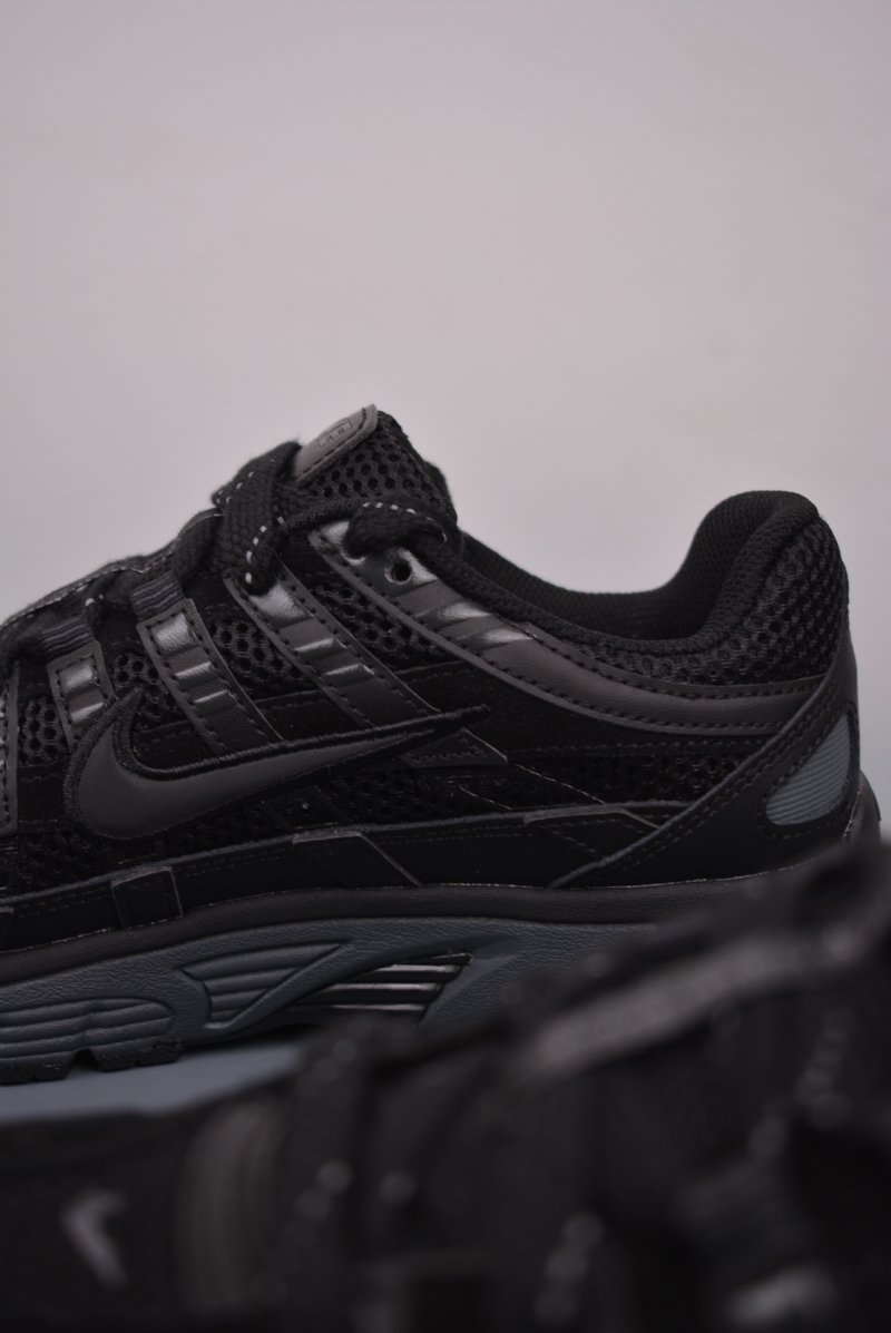 Nike Initiator P-6000 view