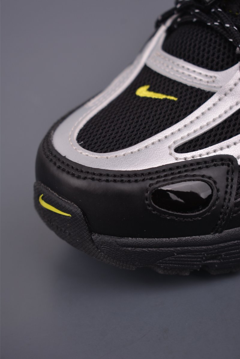 Nike Initiator P-6000 view