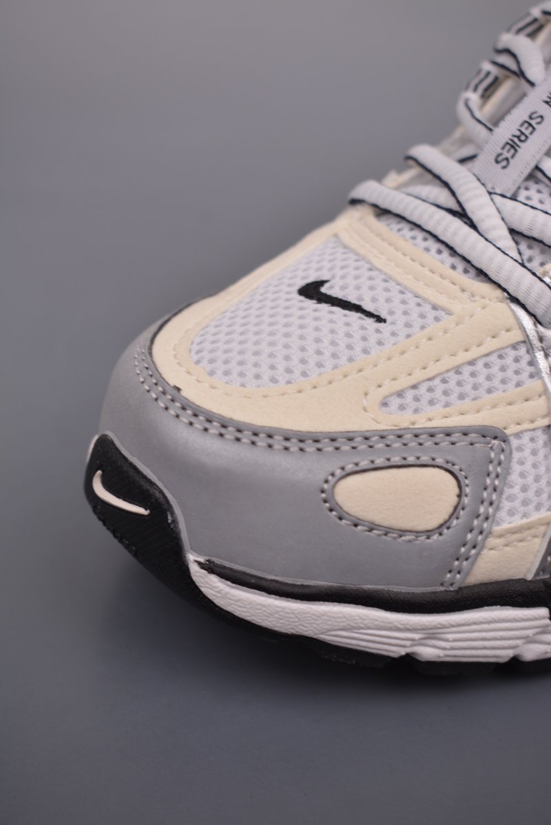 Nike Initiator P-6000 view