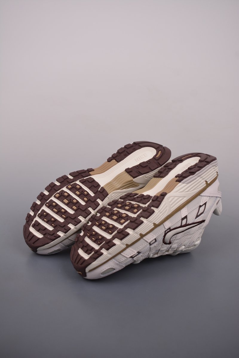 Nike Initiator P-6000 view