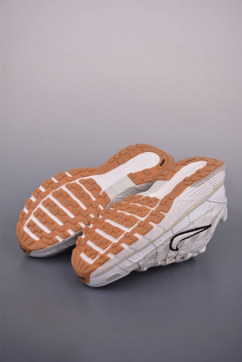 Nike Initiator P-6000 view