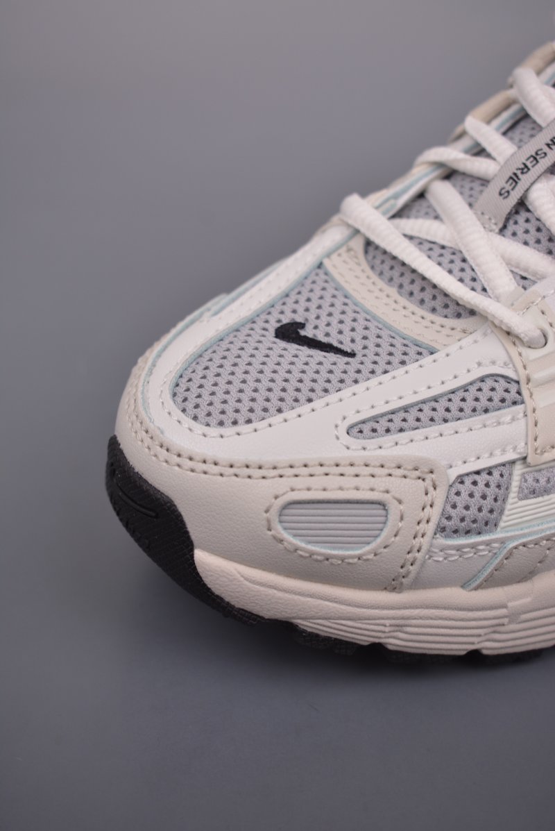 Nike Initiator P-6000 view