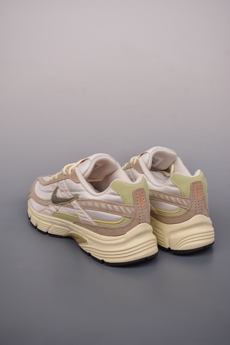 Nike Initiator P-6000 view