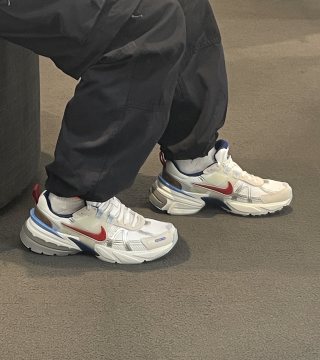 Nike V2K Runtekk view 6