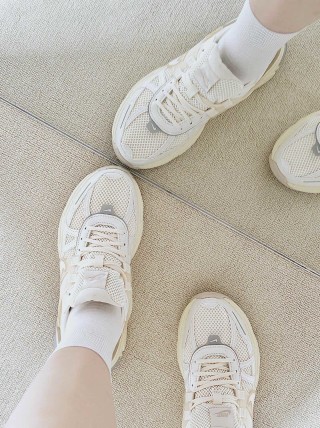 Nike V2K Runtekk view 6