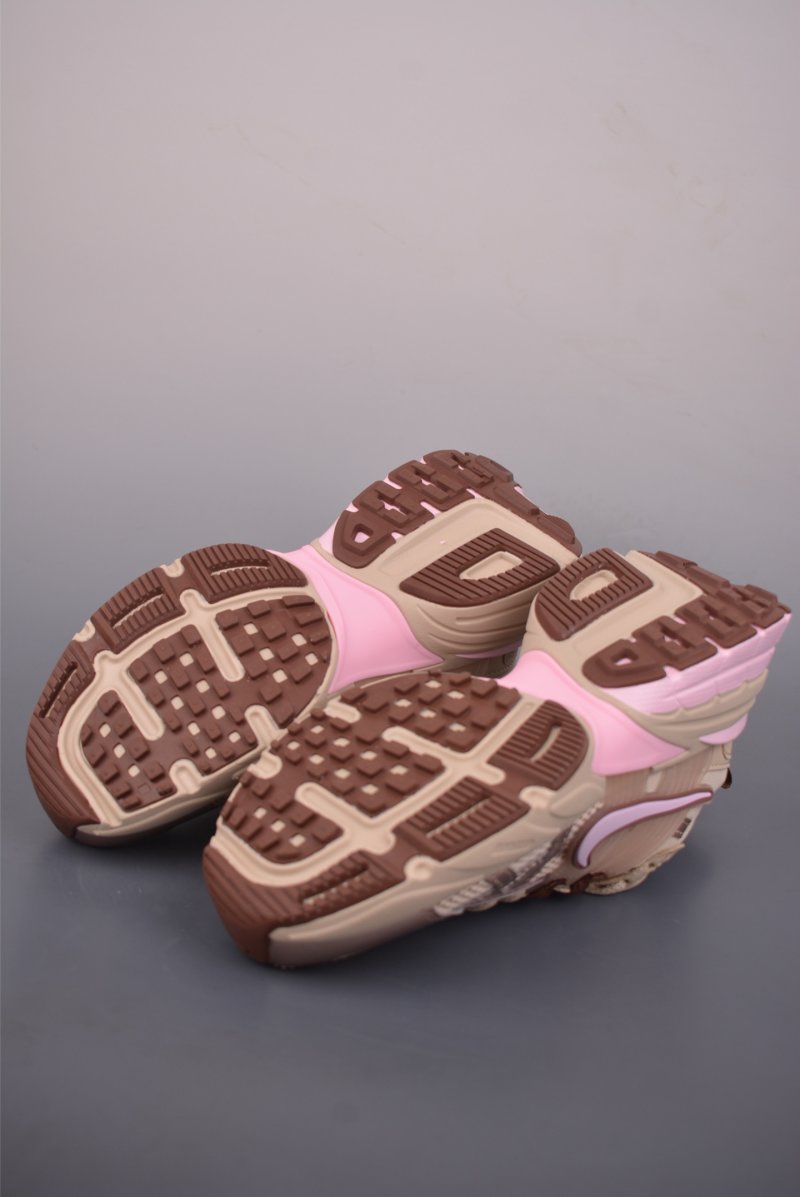 Nike V2K Runtekk view