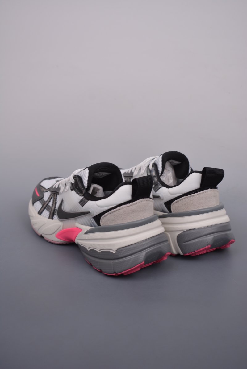 Nike V2K Runtekk 'Grey / Pink' view
