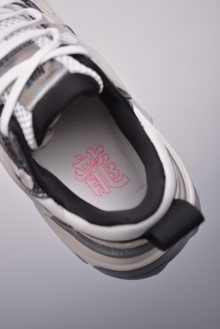 Nike V2K Runtekk 'Grey / Pink' view 9