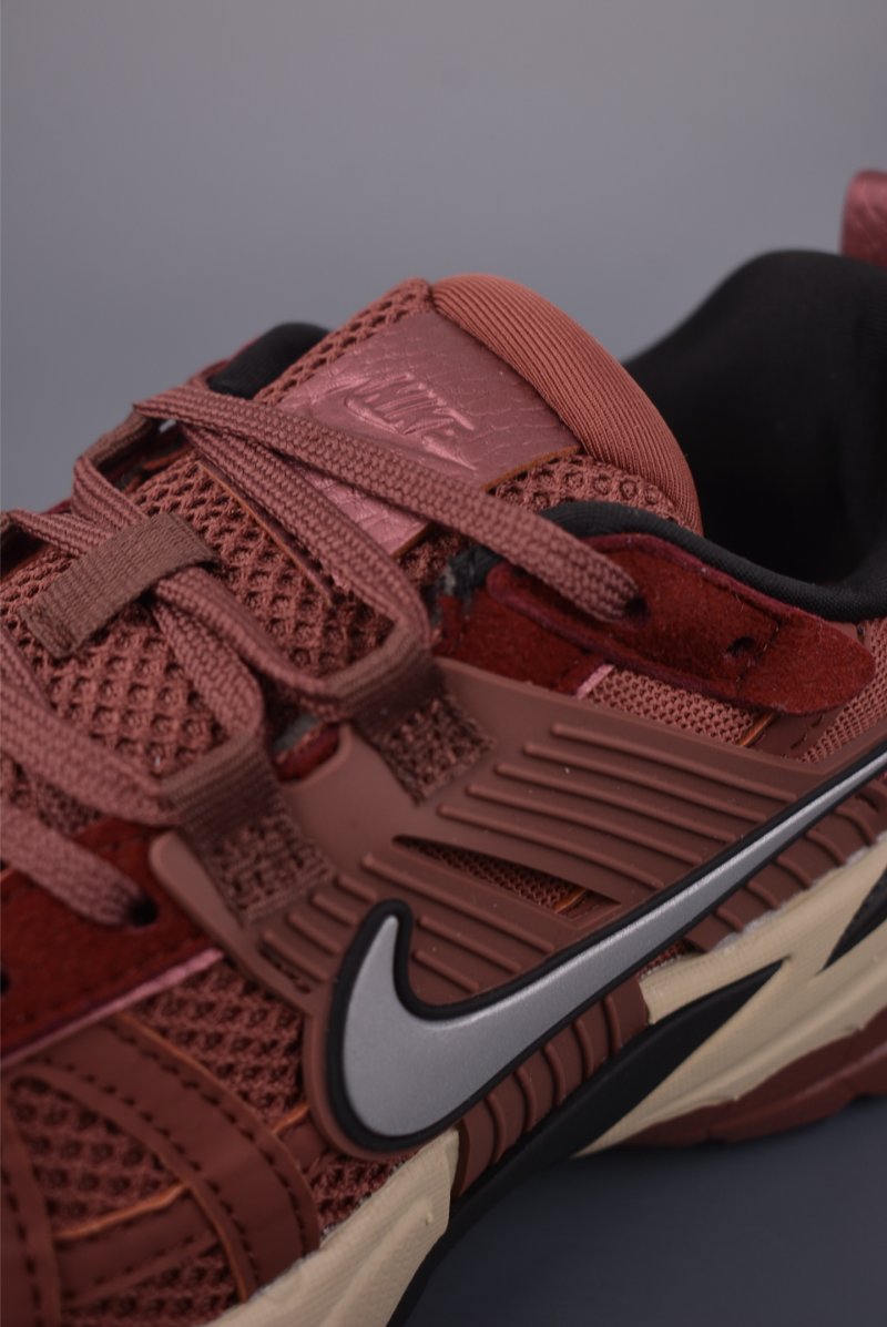 Nike V2K Runtekk view
