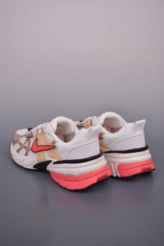 Nike V2K Runtekk view 20