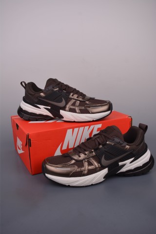 Nike V2K Runtekk view 5