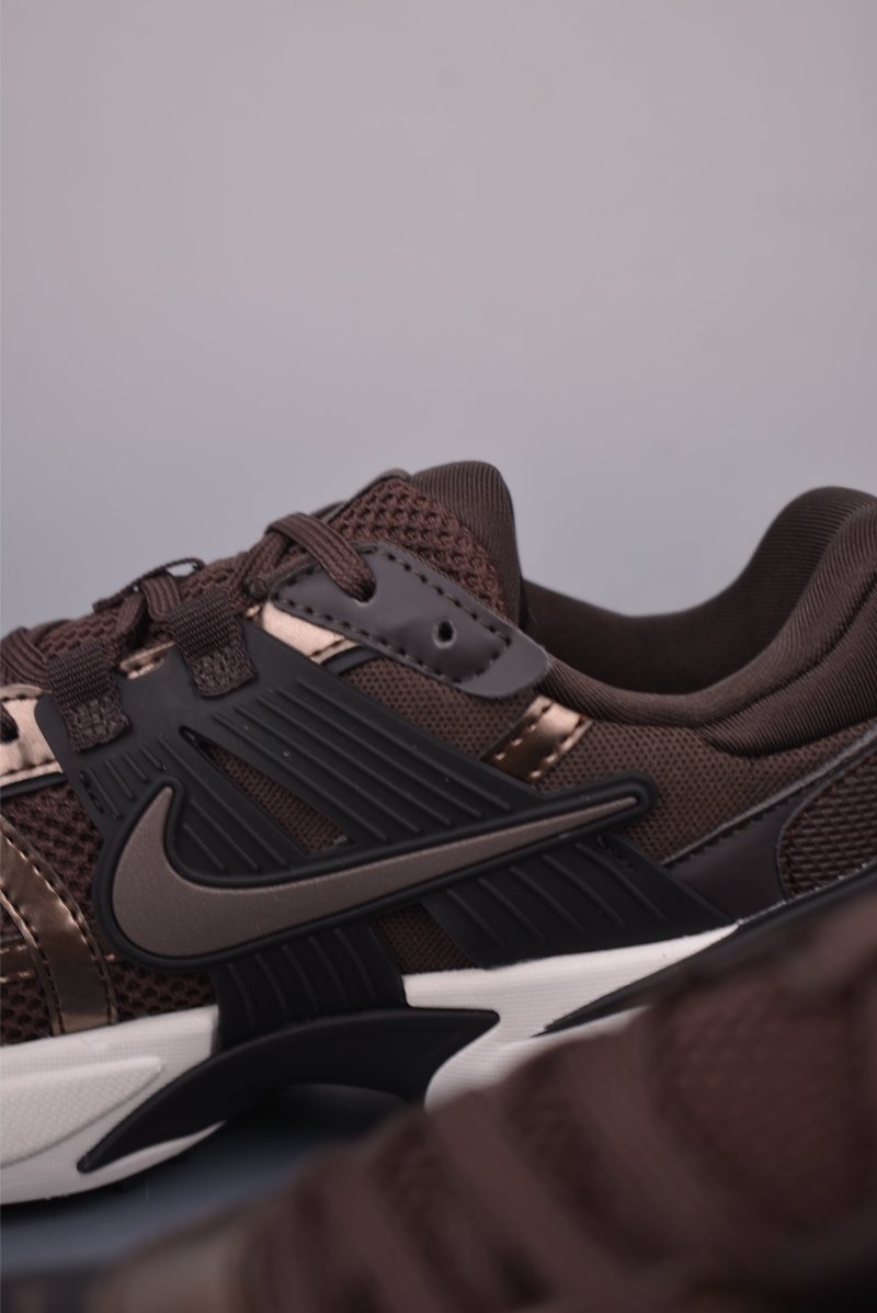 Nike V2K Runtekk view