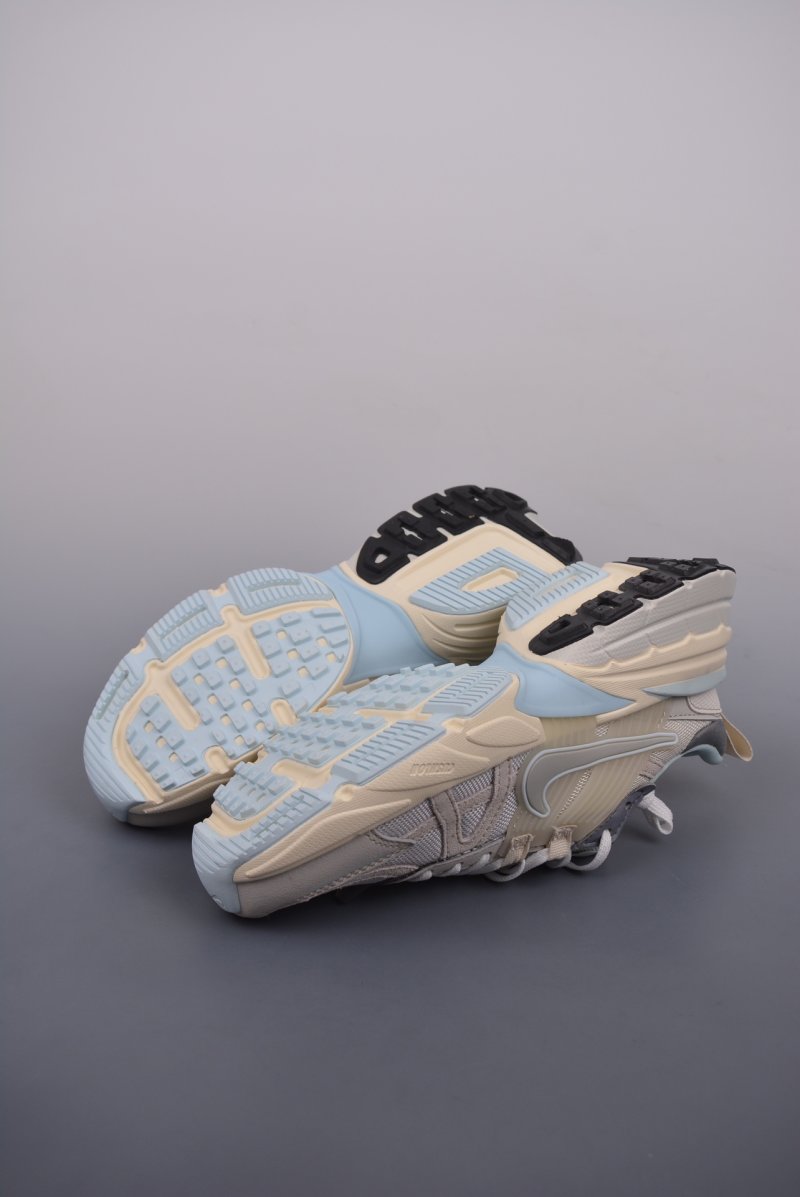 Nike V2K Runtekk 'Grey / Blue' view