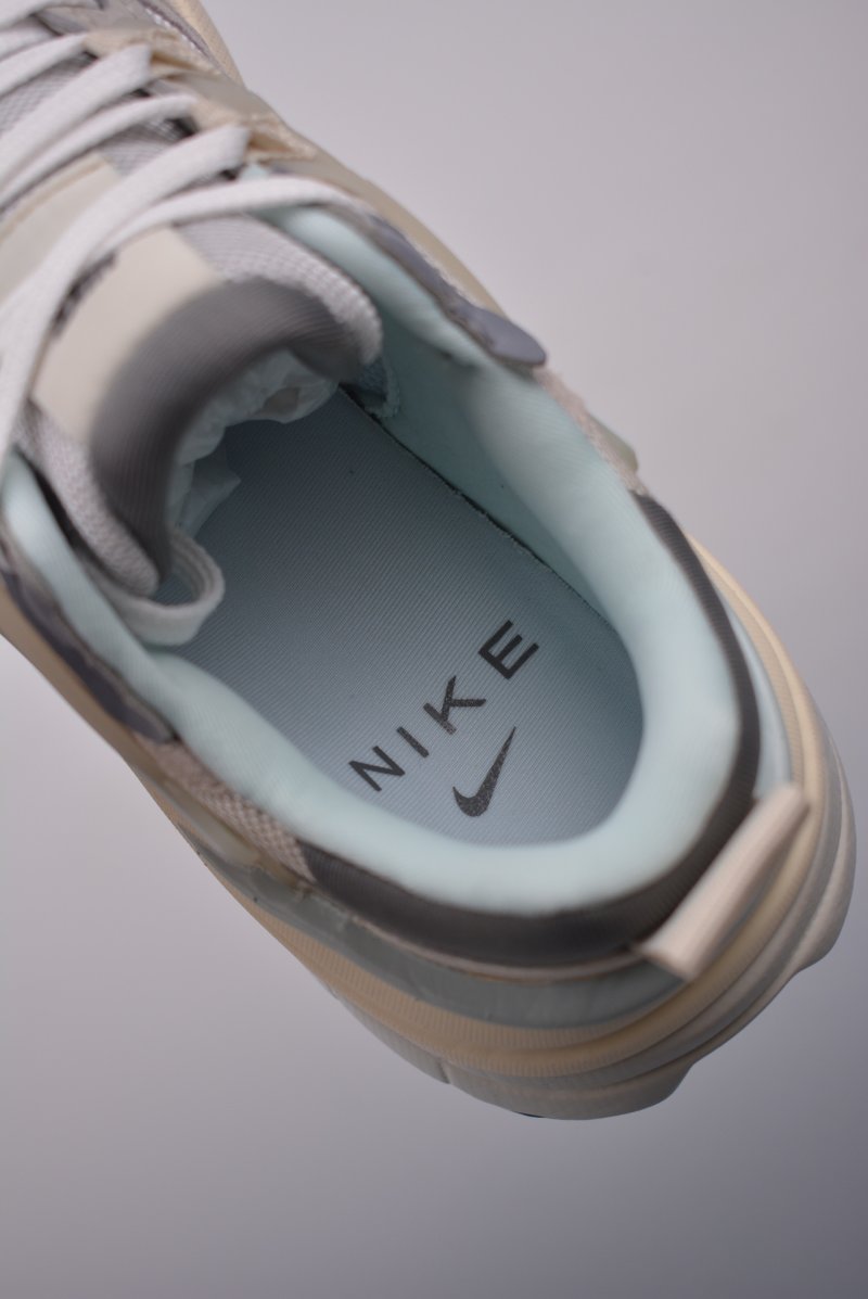 Nike V2K Runtekk 'Grey / Blue' view