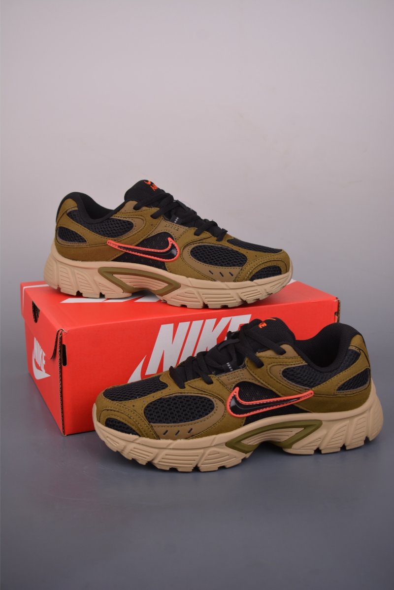 Nike V5 RNR view