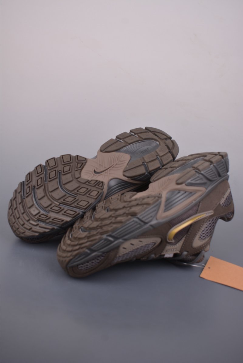 Nike V5 RNR view
