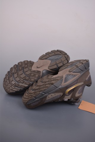 Nike V5 RNR view 3