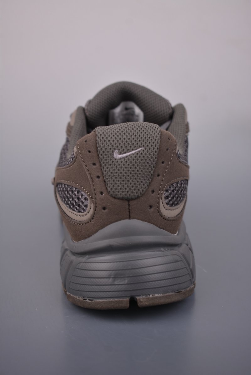 Nike V5 RNR view