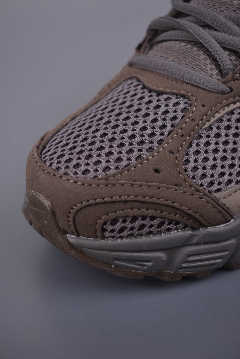 Nike V5 RNR view
