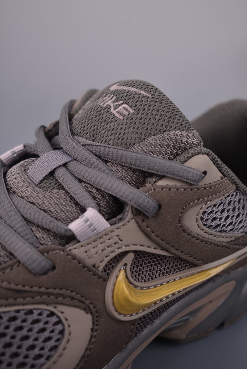 Nike V5 RNR view