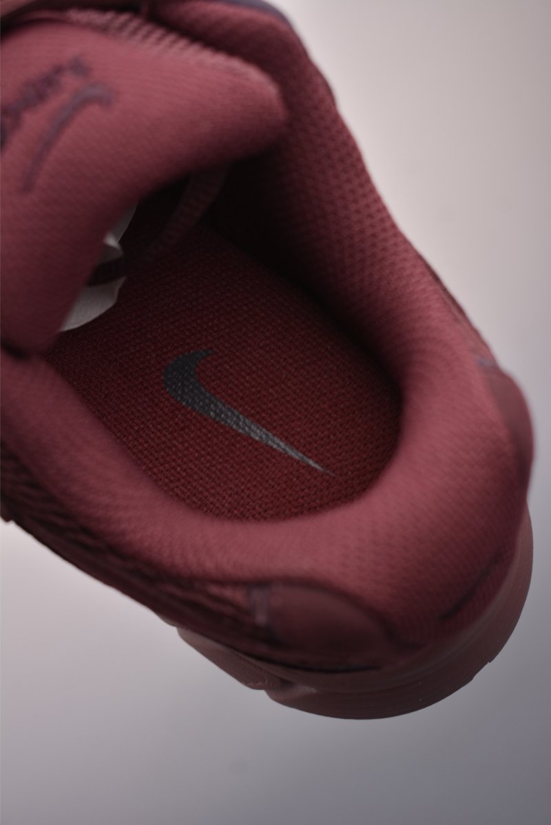 Nike V5 RNR view