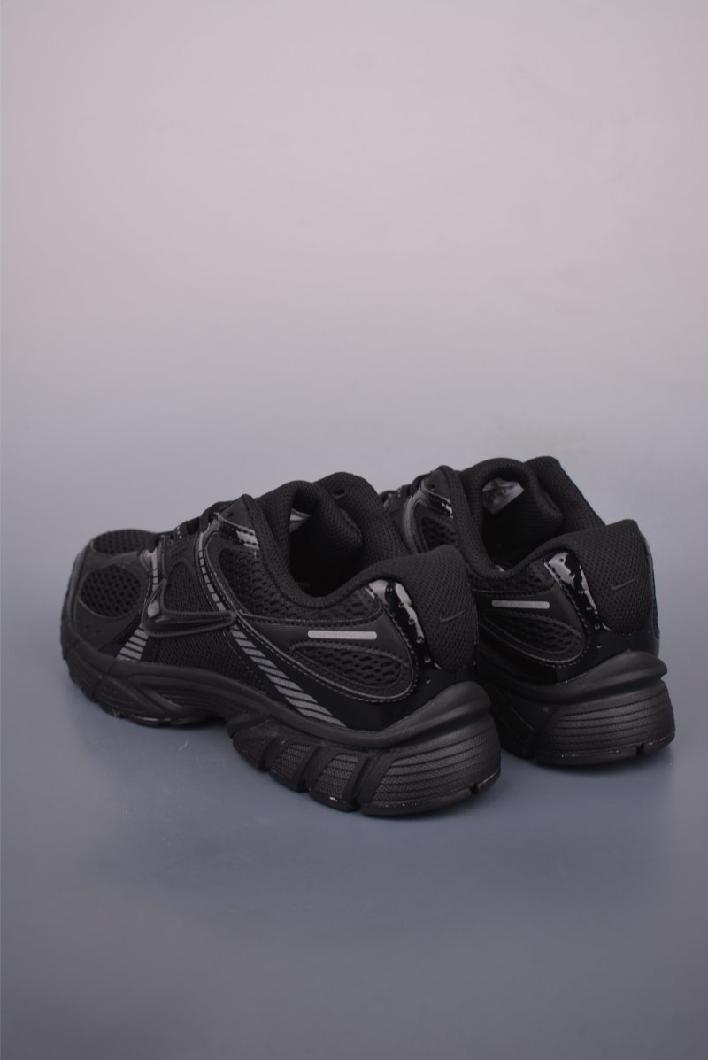 Nike V5 RNR view
