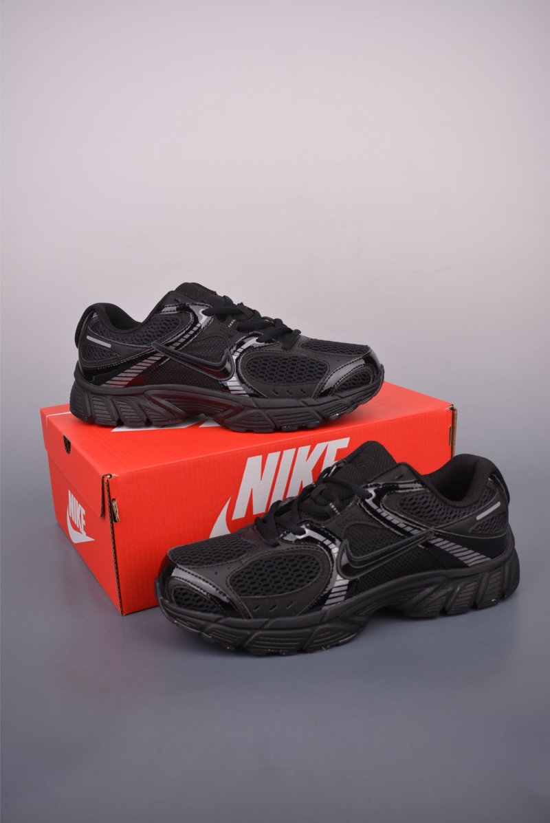 Nike V5 RNR view