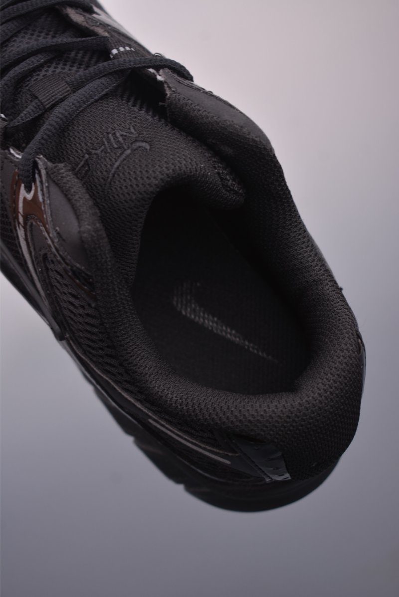 Nike V5 RNR view