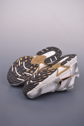 Nike V5 RNR view 3