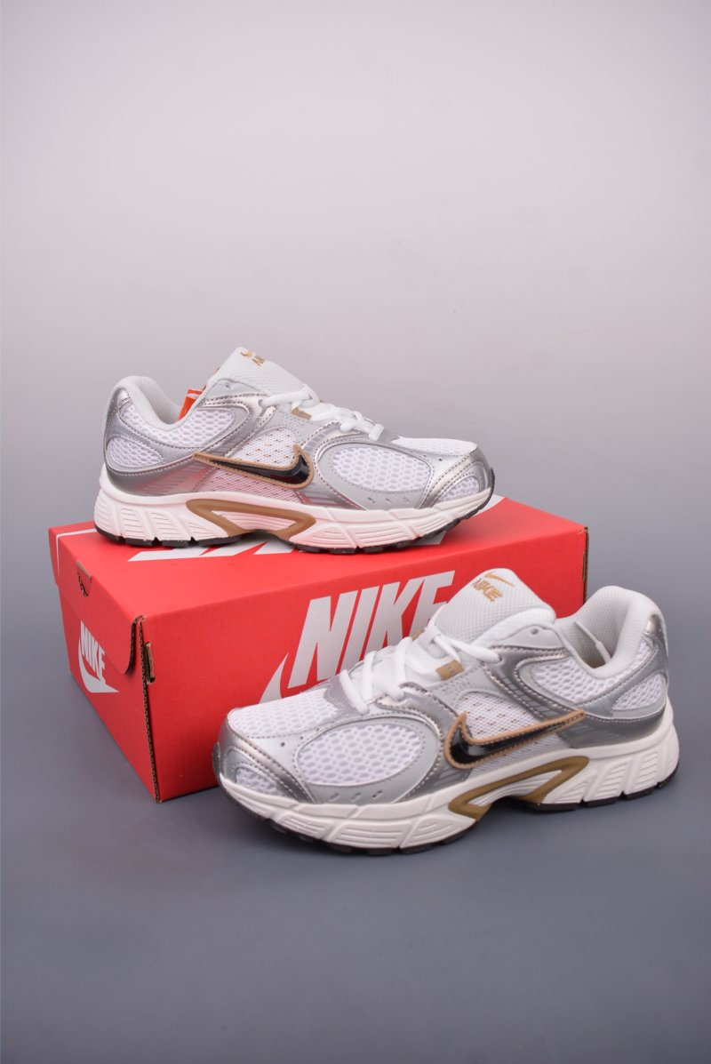Nike V5 RNR view