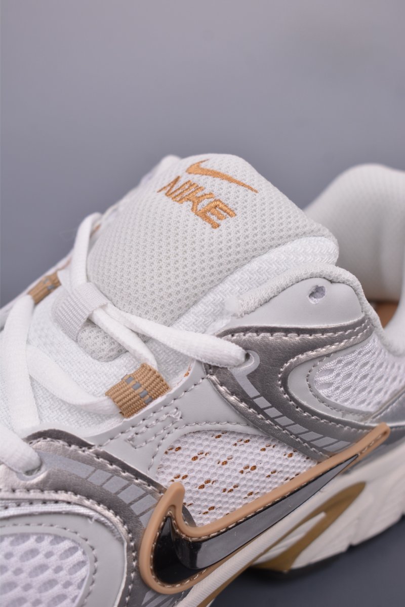 Nike V5 RNR view