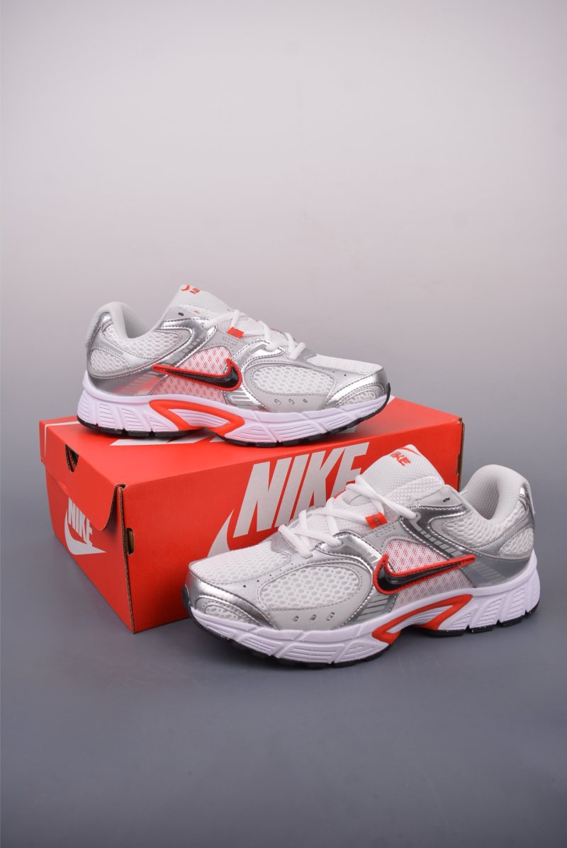 Nike V5 RNR view