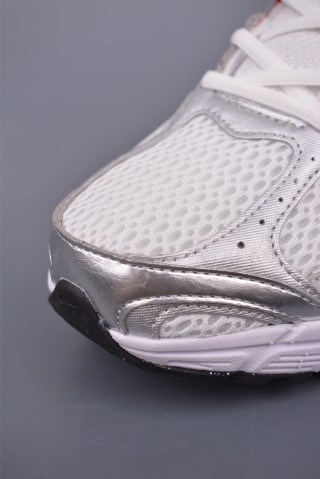 Nike V5 RNR view 6