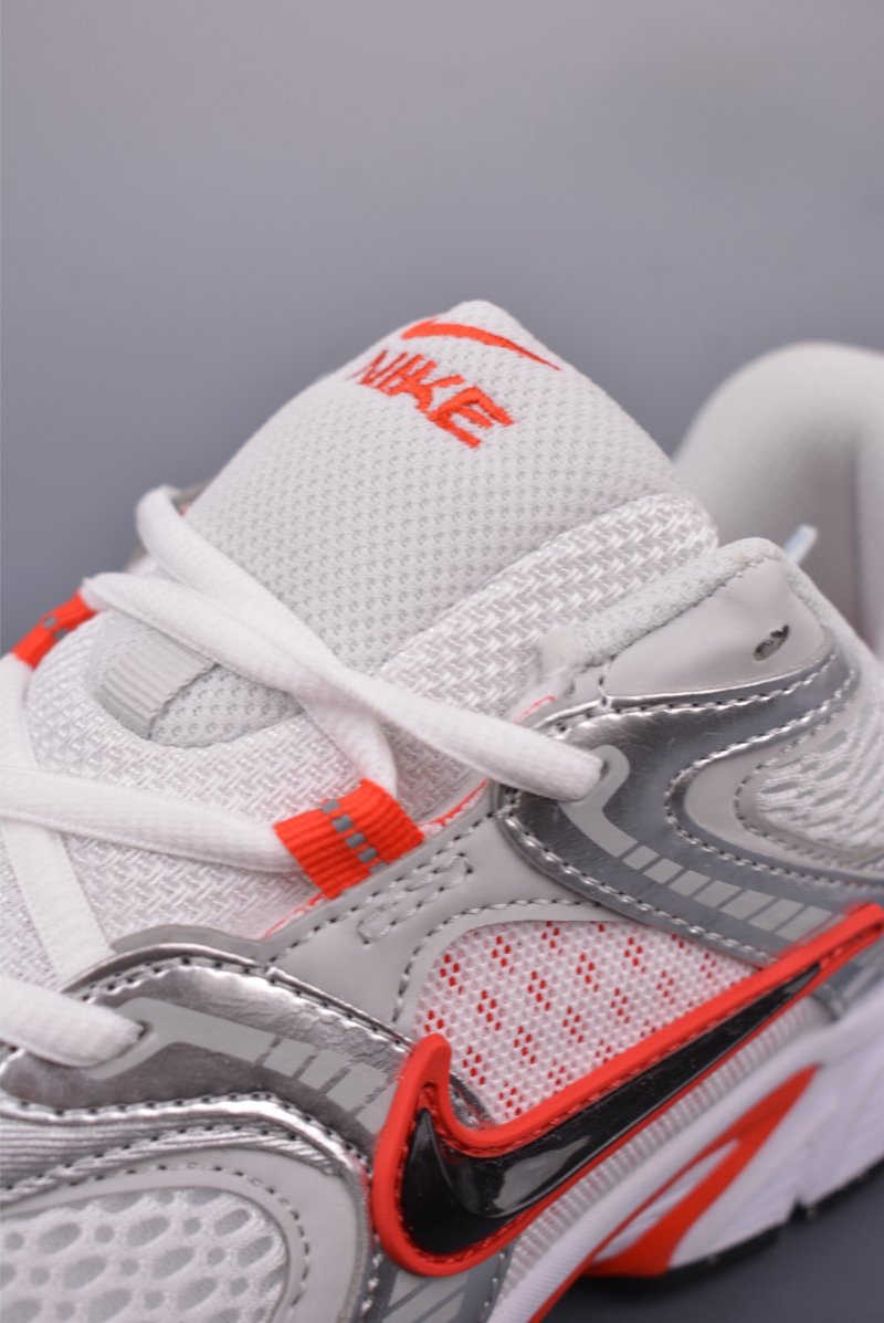 Nike V5 RNR view