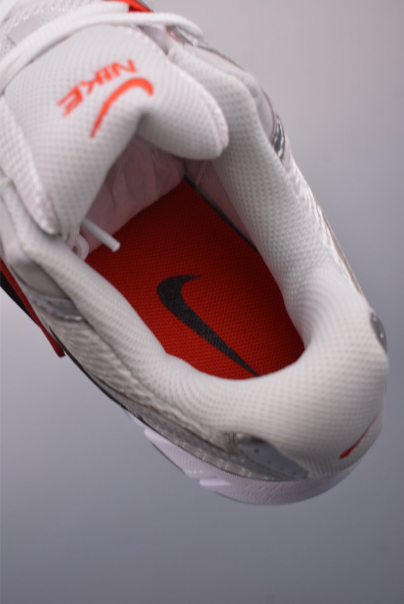 Nike V5 RNR view
