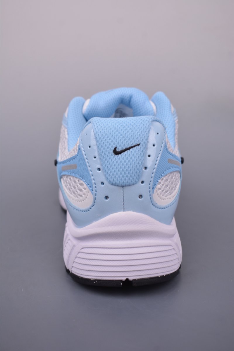 Nike V5 Runner view